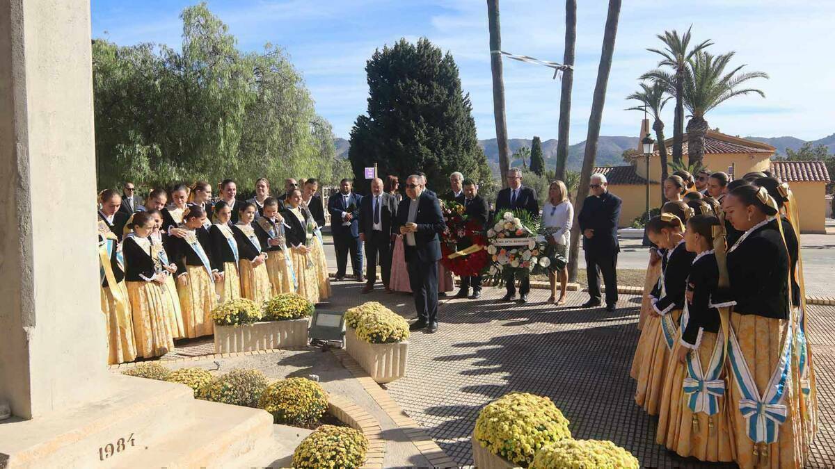 Benidorm Homenajea A Sus Difuntos En La Cuarta Jornada De Les Festes ...