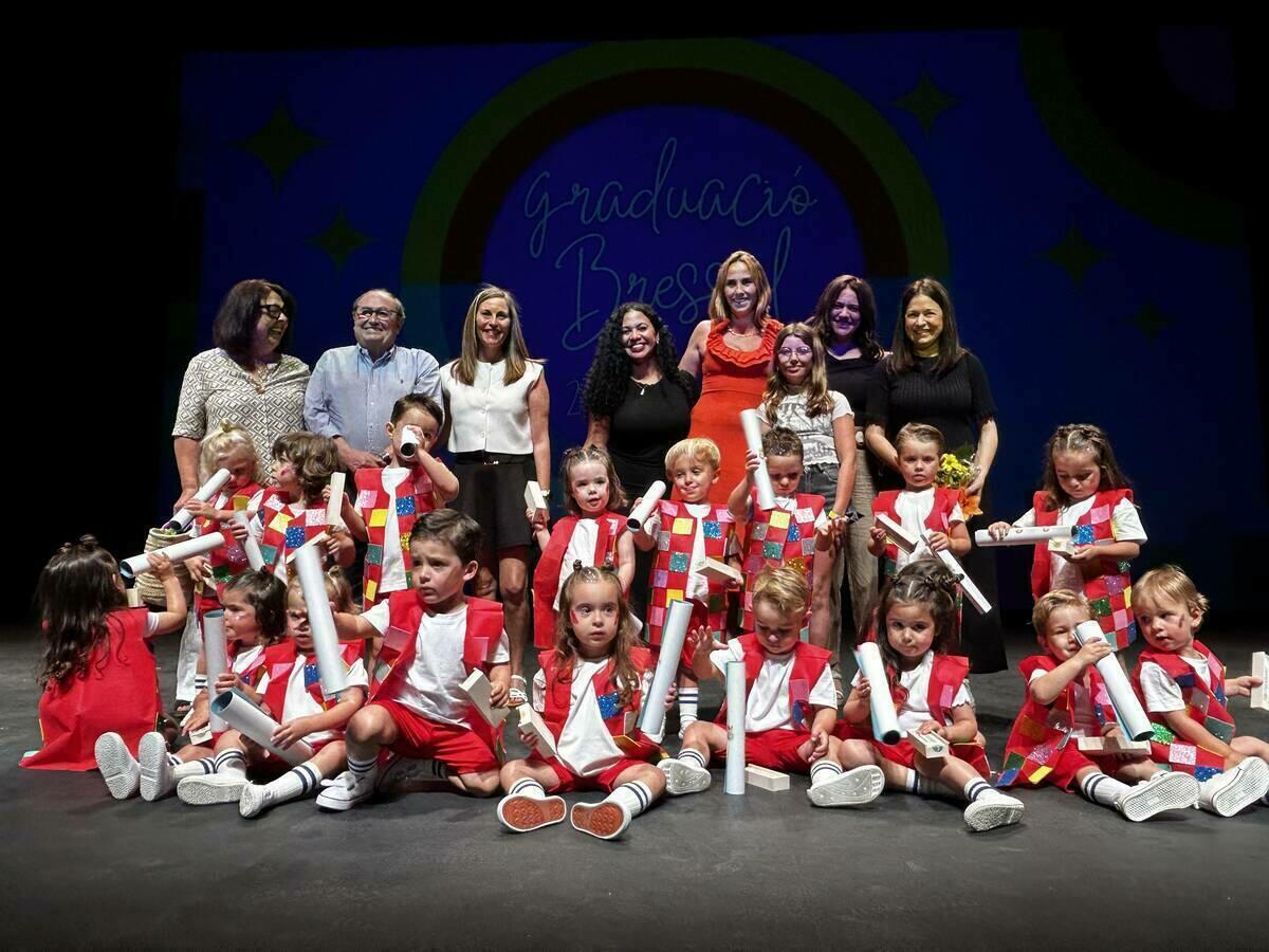 L’Escola Infantil El Bressol graduó a su 17ª promoción en l’Auditori