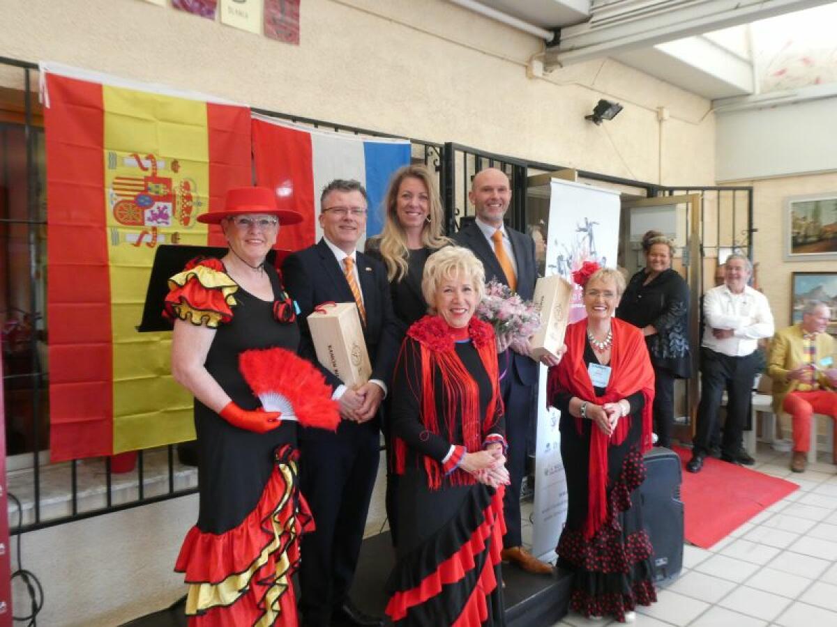 El embajador de Holanda asistió al 50 Aniversario del Club de holandeses