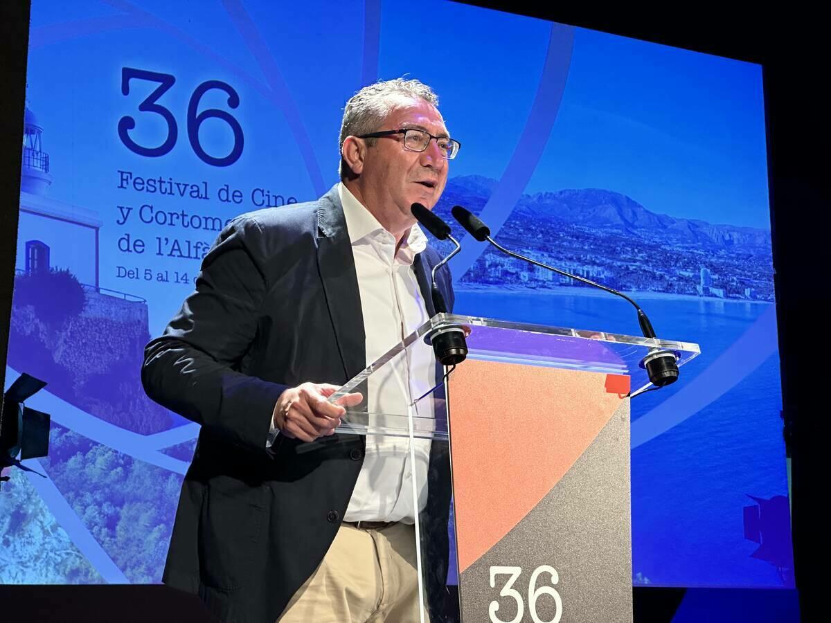 TONI PÉREZ ASISTE A LA GALA INAUGURAL DEL FESTIVAL DE CINE DE L'ALFÀS DEL PI