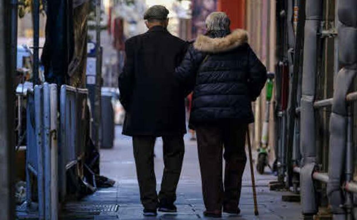 «Histórica» subida a las pensiones: así será el incremento mensual a los jubilados en enero