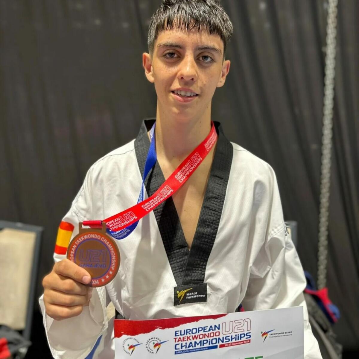 El joven deportista del Club Taekwondo Finestrat, Jairo Agenjo, Medalla de Bronce en el Campeonato de Europa Sub 21