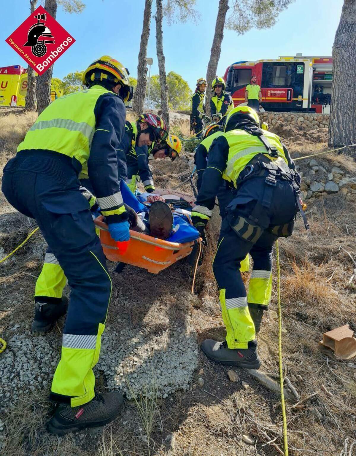 RESCATE MOTORISTA EN ALTEA LA VELLA