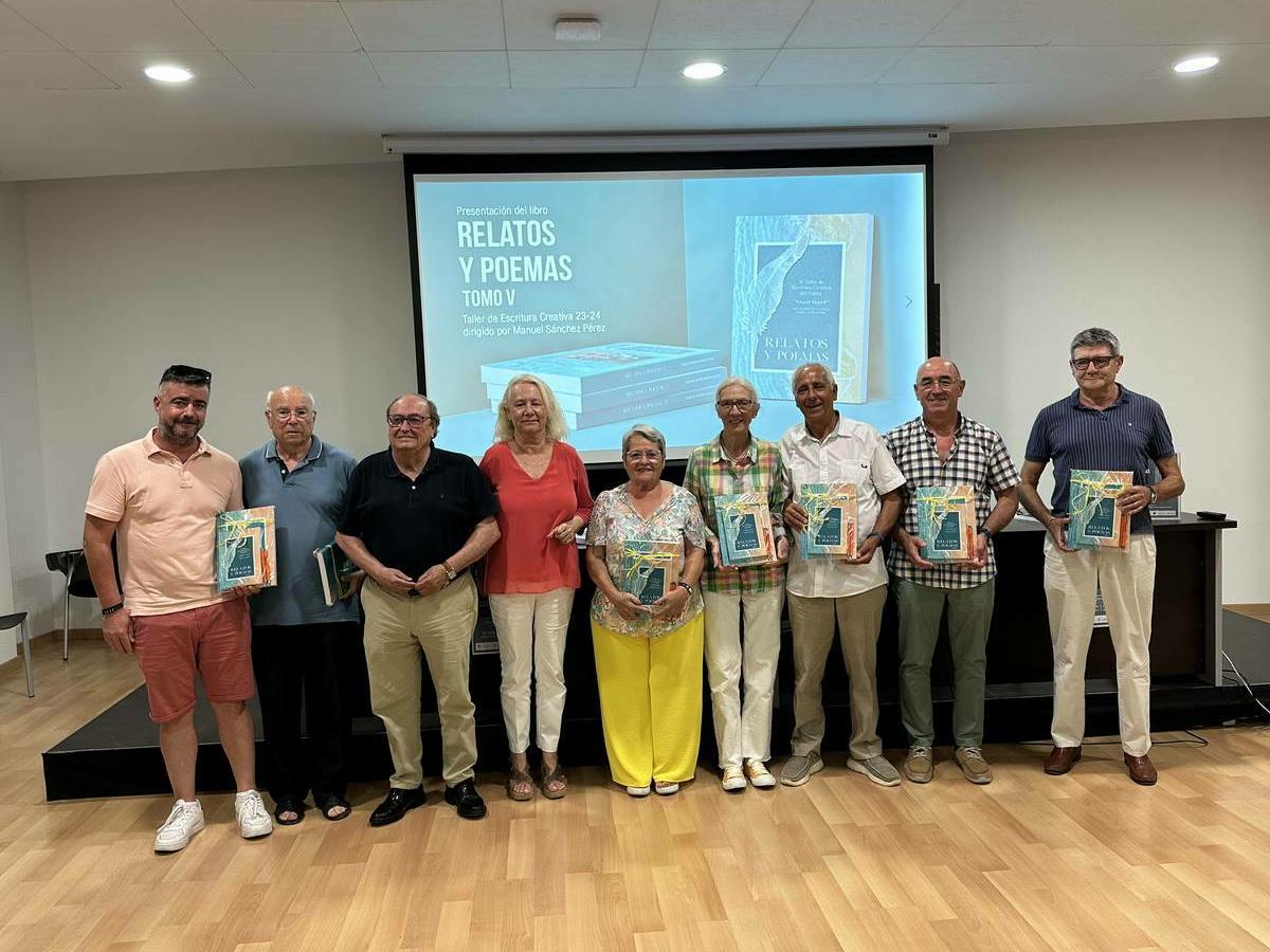 Tercera Edad presentó el V libro del “Taller de Escritura Creativa” 