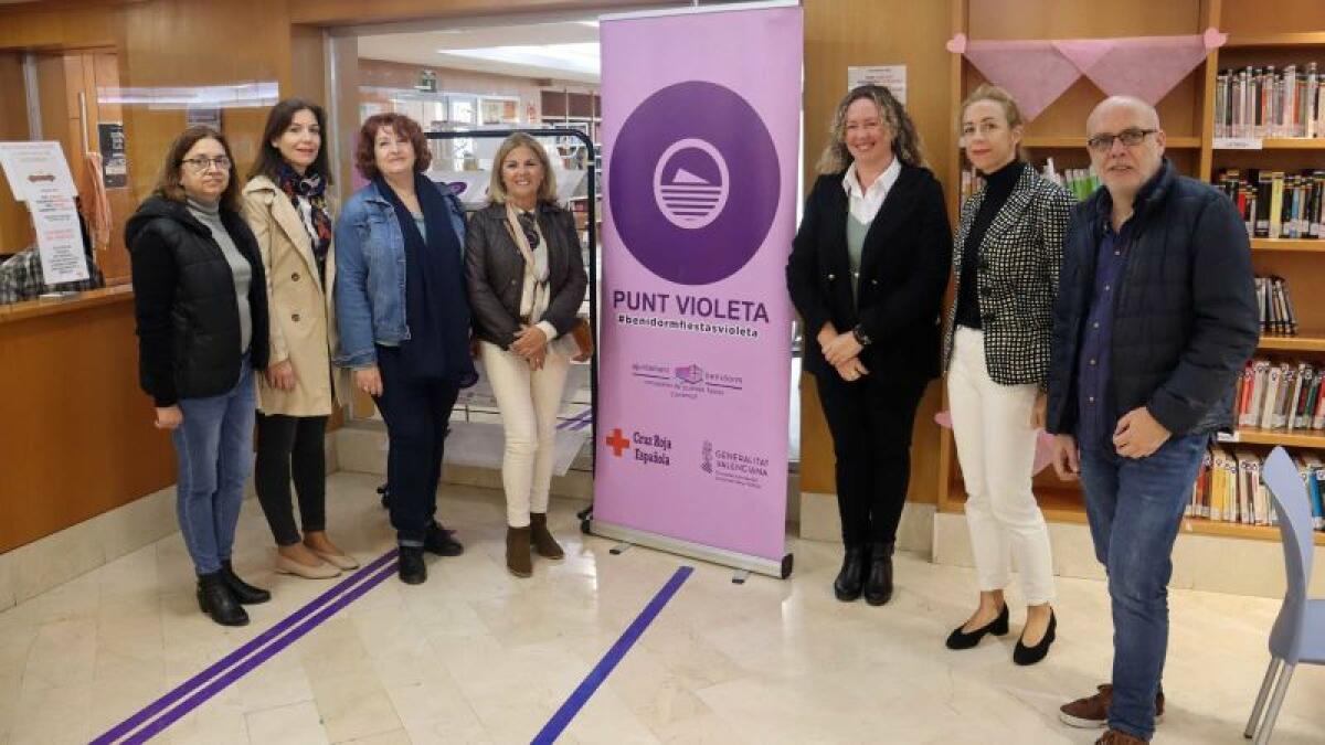 Benidorm inaugura un nuevo punto violeta en la Biblioteca Municipal 