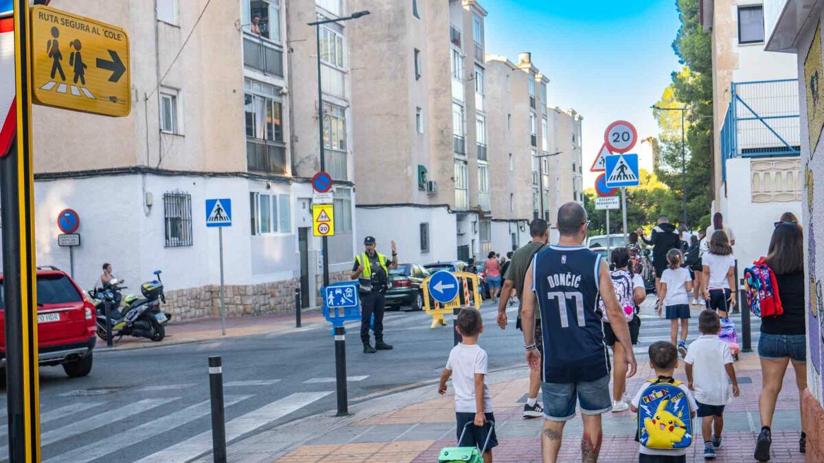 La SEM en Benidorm monitoriza el itinerario escolar en el CEIP Serra Aitana 