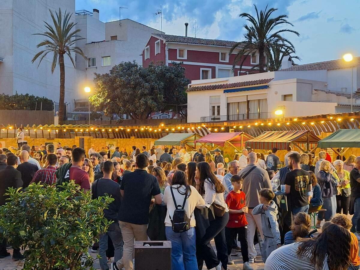 Éxito rotundo en la gran fiesta del vino NIT DE VINS de Polop