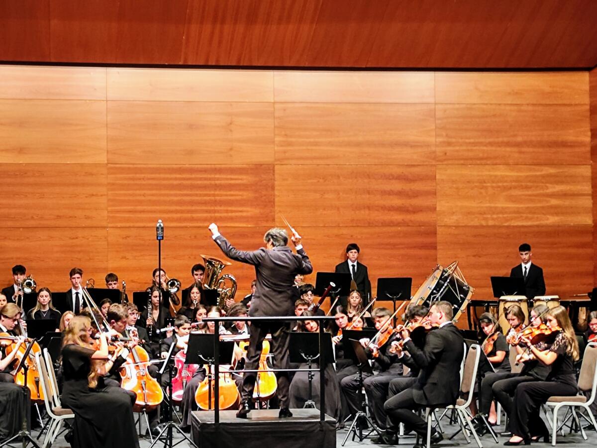 La Orquesta de Jóvenes de la Provincia de Alicante triunfó en La Nucía