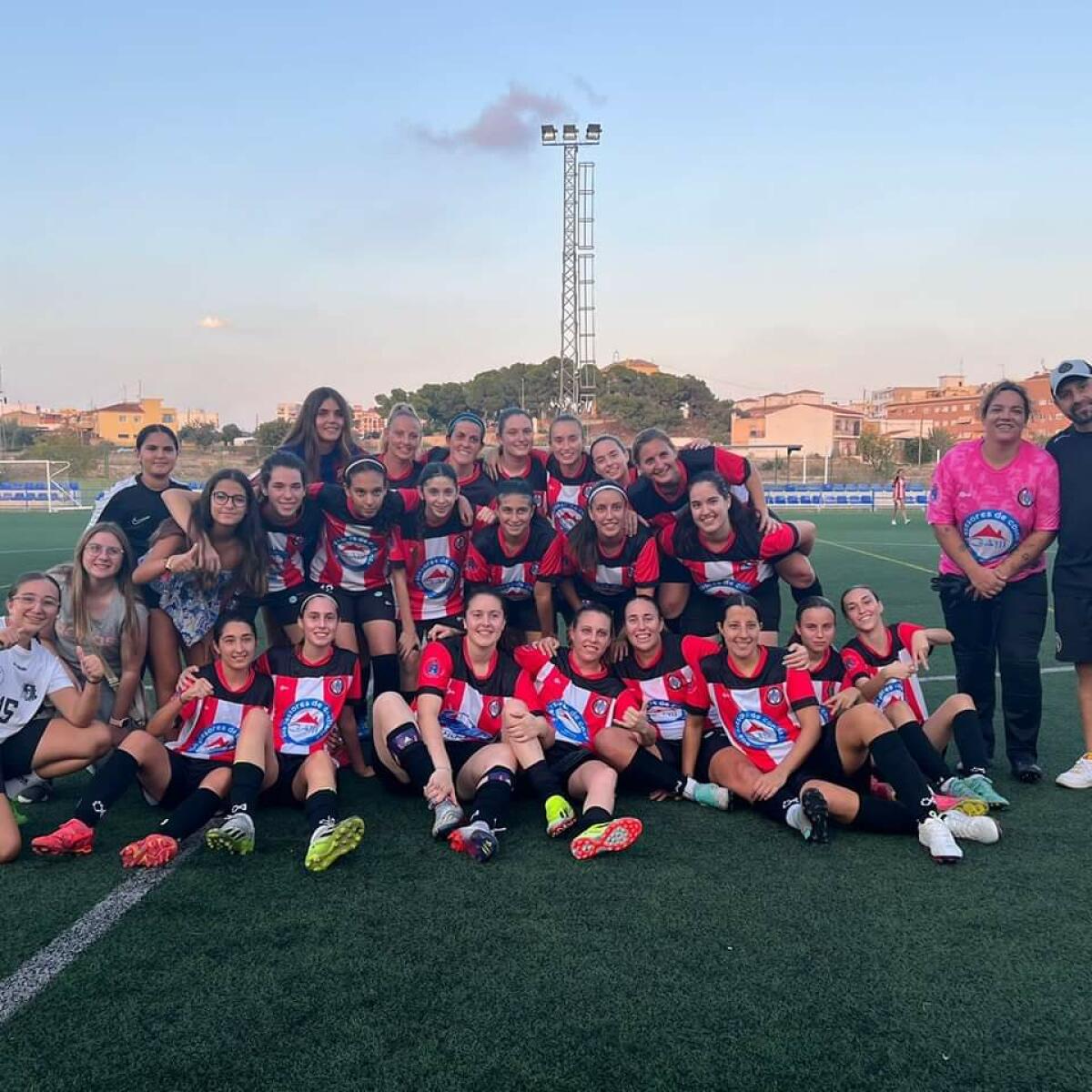 El Jonense Apuesta Fuerte por el Fútbol Femenino con Marta Soriano y Manuel Marín al Frente