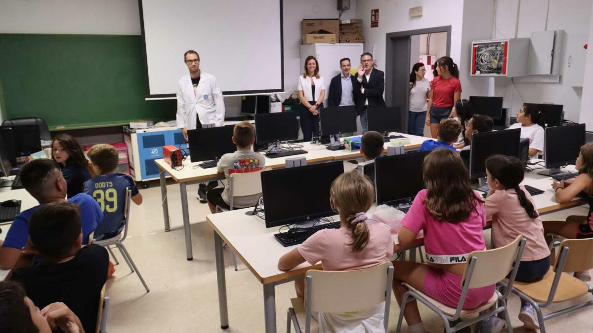 Hidraqua lleva a los colegios de Benidorm un programa de concienciación sobre el uso responsable del agua 