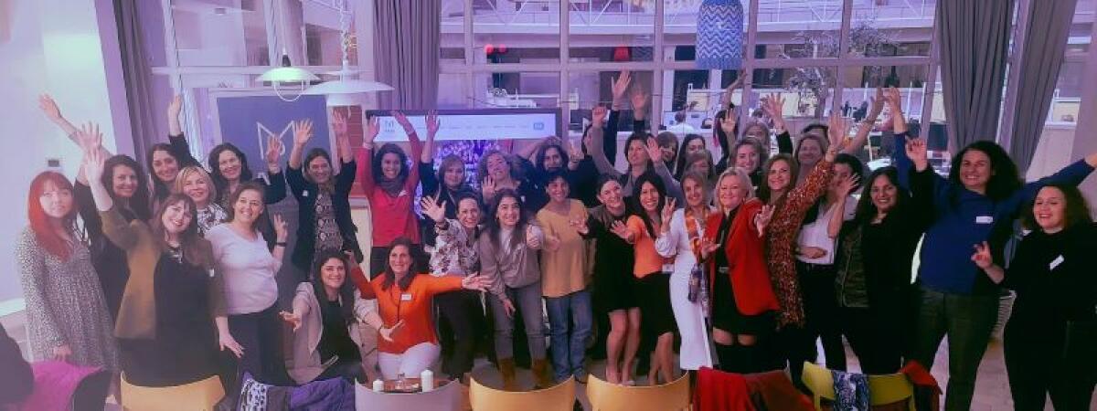 Terra Natura Benidorm y AME suscriben un convenio de colaboración para  apoyar a las mujeres emprendedoras