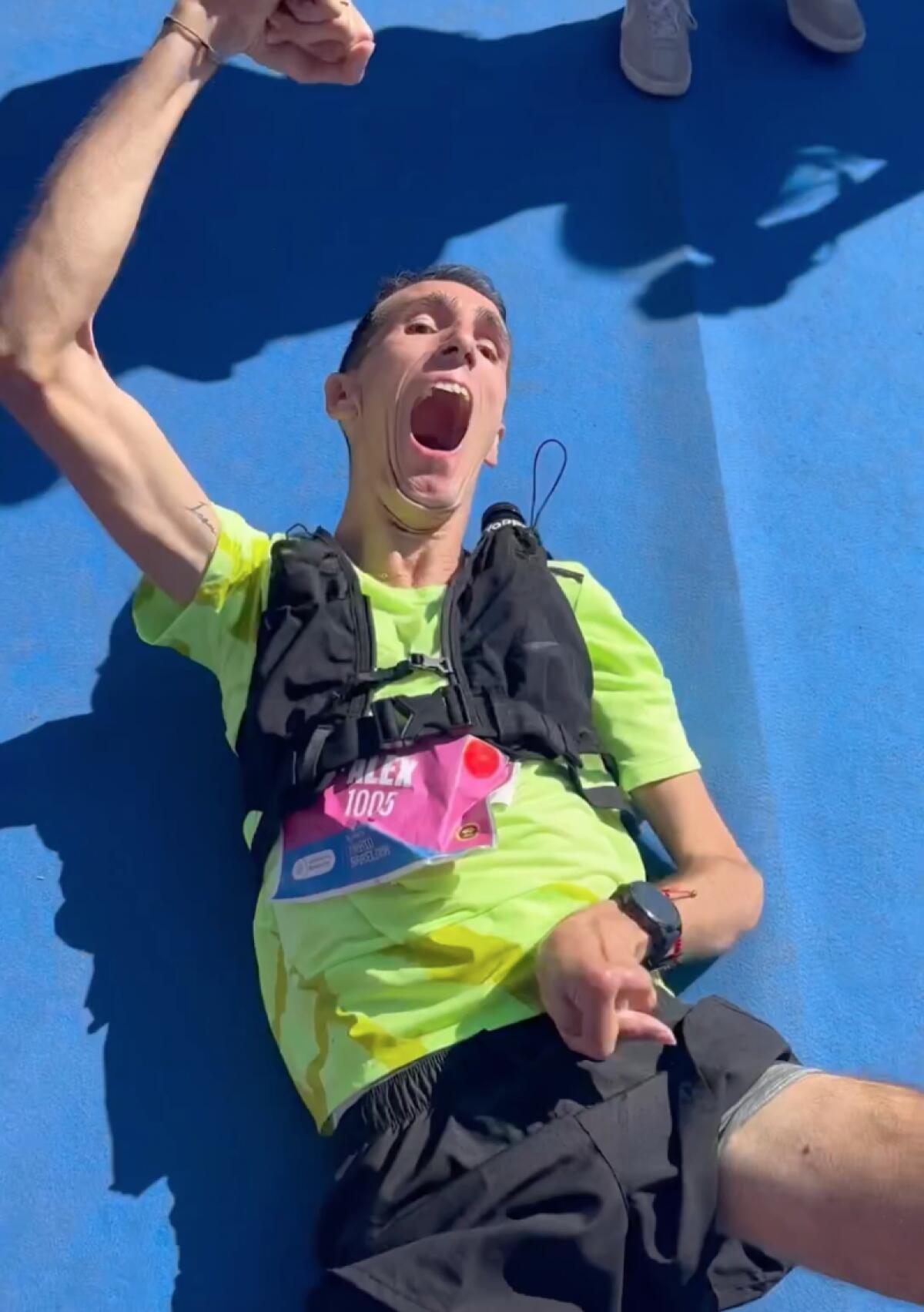 Alex Roca, primer atleta del mundo con un 76% de discapacidad física en completar un maratón