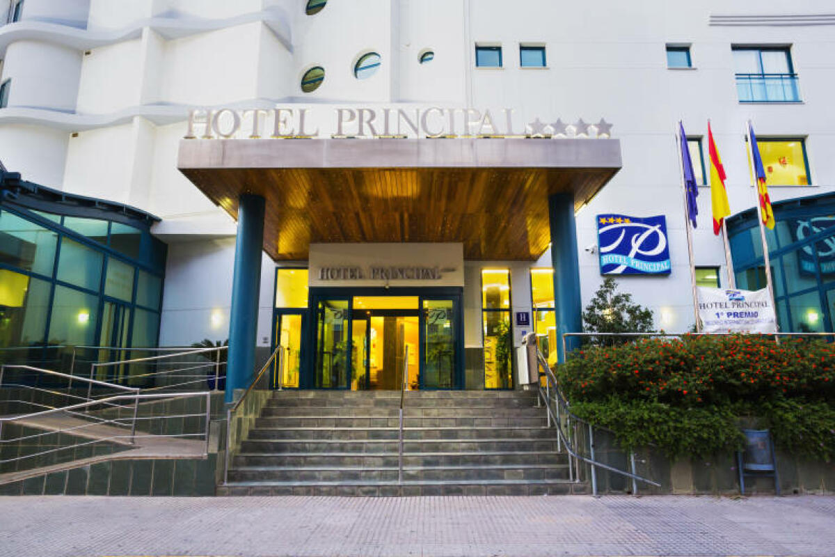 Movimientos en la industria hotelera: RH Hoteles se afianza como una de las principales cadenas adquiriendo el Hotel Principal de Gandia