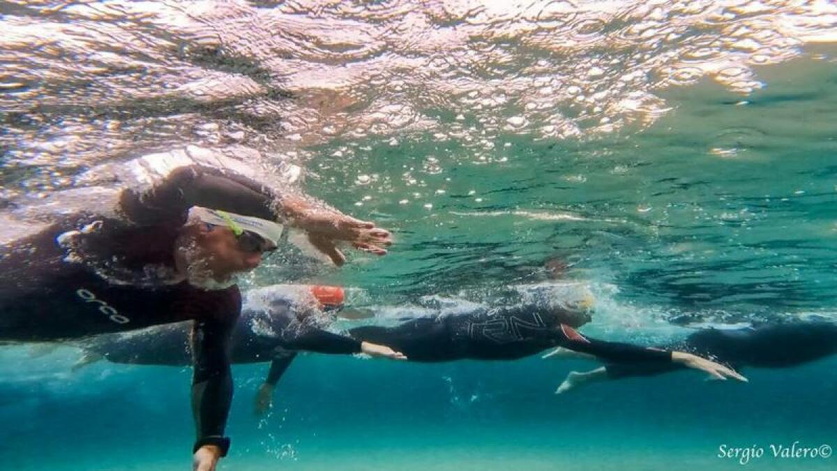 La Vila-Alicante, el reto de 26 kilómetros para 11 nadadores alicantinos