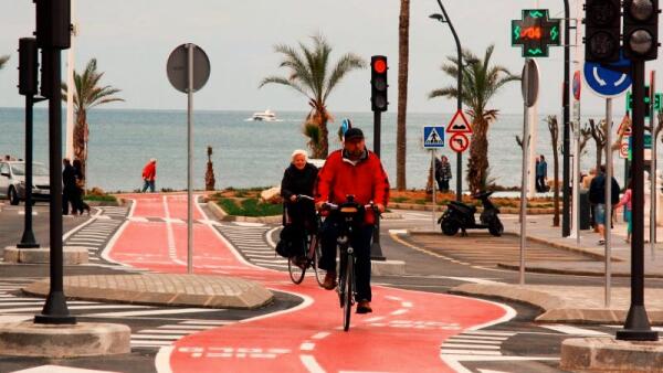 El PSOE reclama que se licite ya el servicio municipal de alquiler de bicicletas 