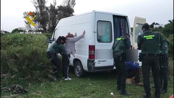 La Guardia Civil detiene en Vejer de la Frontera (Cádiz), a seis integrantes de una organización criminal 