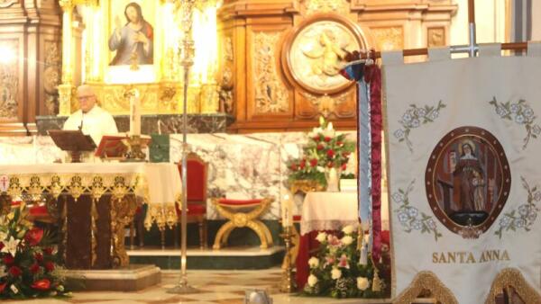 Benidorm conmemora la festividad de Santa Ana con una misa