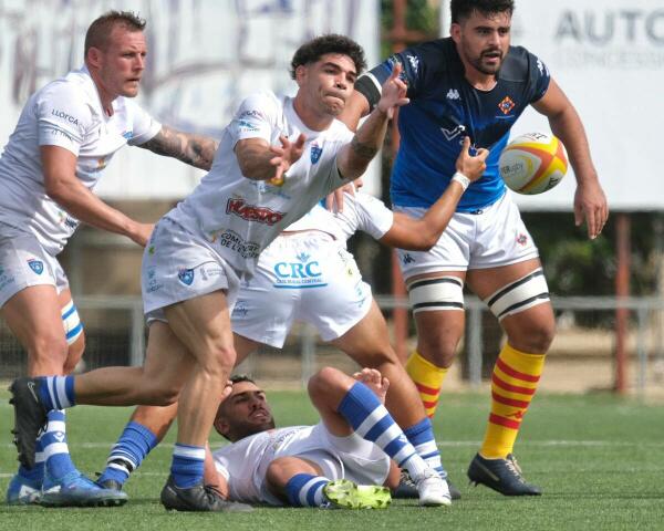 Buen comienzo en la vuelta a la división de honor del Huesitos La Vila Rugby Club. 