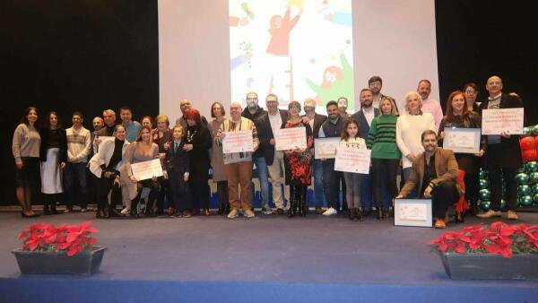Benidorm entrega los premios del XXX Concurso de Escaparatismo Navideño