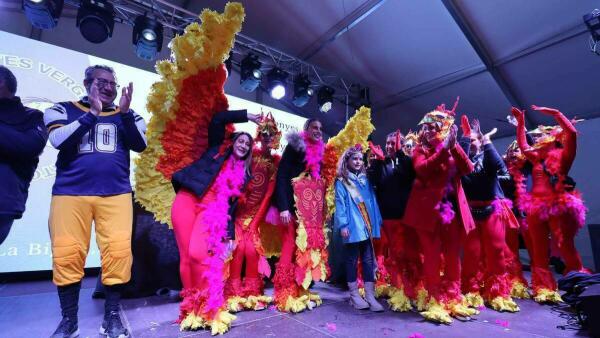‘Venecia en Benidorm’ se alza con el primer premio del desfile de Carnaval en el que lucieron 63 grupos y 10 participantes individuales