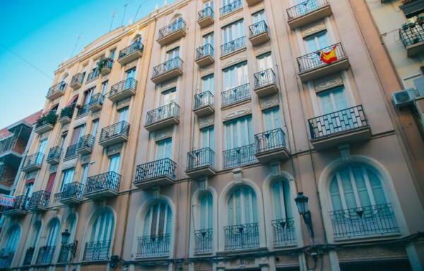 ¿Efecto llamada?: 'boom' de licencias pedidas justo antes de la moratoria turística en València 