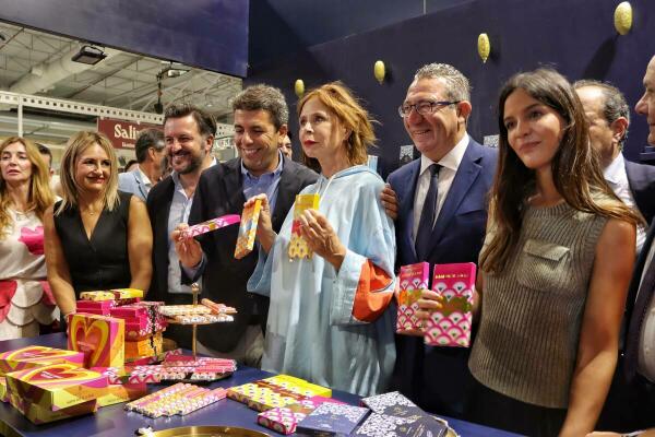 CHOCOLATES MARCOS TONDA SORPRENDE EN ALICANTE GASTRONÓMICA CON SU LÍNEA "LA VIRGEN 1793" Y SU COLABORACIÓN CON ÁGATHA RUIZ DE LA PRADA