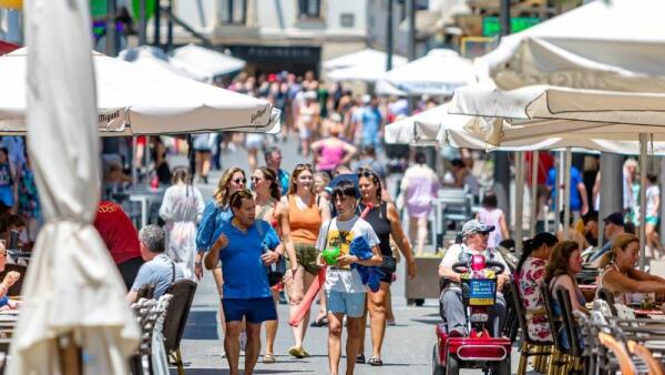 El comercio de Benidorm: "Se nos ha despreciado como sector turístico"