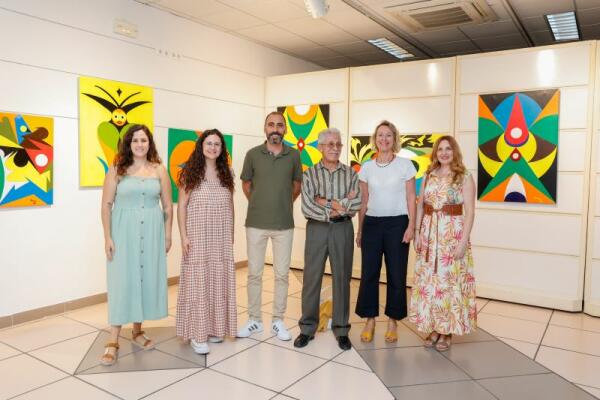 Inaugurada la exposición pictórica de Goyo Pérez 'Mis Fantasías' en la Casa de Cultura de l'Alfàs