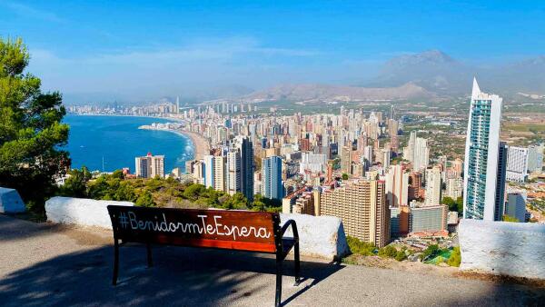 Benidorm concede su premio internacional por el Día Mundial del Turismo al Museo del Prado