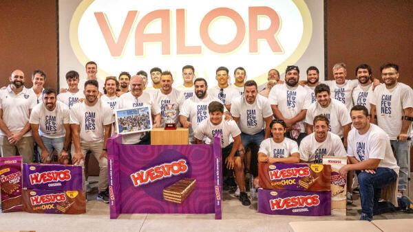 Chocolates Valor renueva su colaboración con el recién ascendido Huesitos La Vila Rugby 