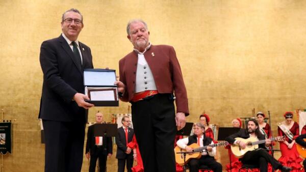 Toni Pérez, reconocido como Andaluz del Año por la Federación Cultural de Andalucía al sur de la Comunidad Valenciana 