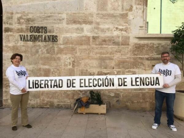 Hoy se ha hecho efectivo, por fin, el cambio en el Reglamento de Las Cortes Valencianas y Hablamos Español podrá defender su Ley de Libertad de Elección de Lengua en el Pleno
