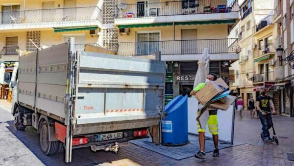 Tres empresas pujan por el contrato de limpieza y recogida de residuos de Benidorm 