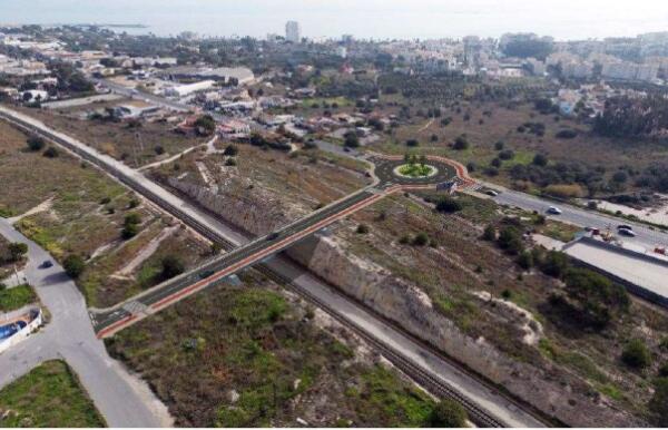 L’Alfàs aprueba un paso elevado sobre el TRAM para conectar el núcleo urbano con la zona de l’Albir 