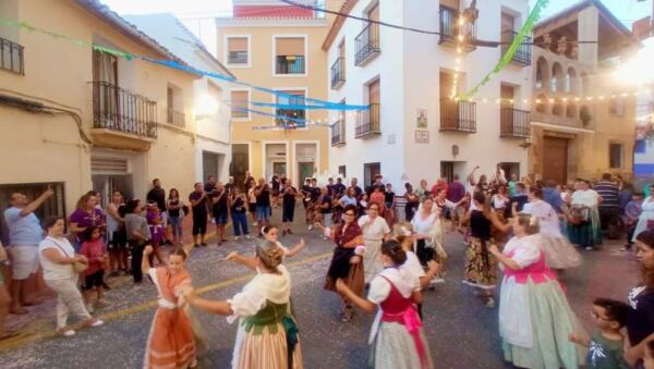 Xirles celebra con entusiasmo las Fiestas de San Ramón Nonato. 