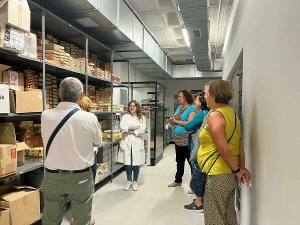 Vilamuseu celebra hoy el día internacional de los museos con visitas guiadas a los almacenes y laboratorios del museo