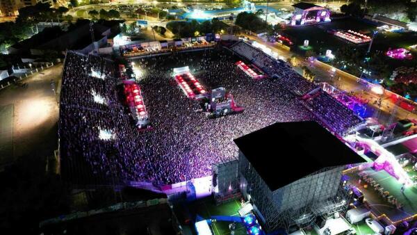 El Low Festival congrega a casi 70.000 personas en tres jornadas de música sin incidentes  