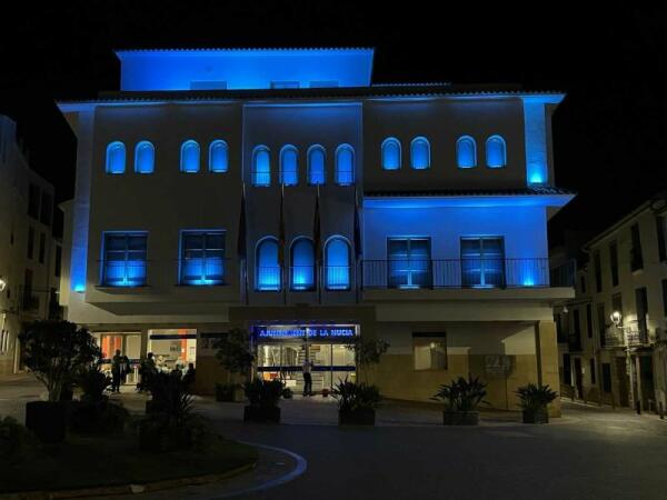 La Nucía se iluminó de azul por el “Día Mundial de la Diabetes” 