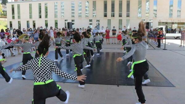 Las escuelas de baile de Benidorm realizarán el lunes el ‘Flashmob’ por el Día Internacional de la Danza que fue suspendido por la lluvia