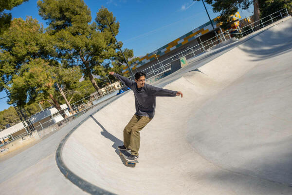 Ya están operativos el skatepark y la nueva zona verde junto al pabellón Pau Gasol tras las obras EDUSI