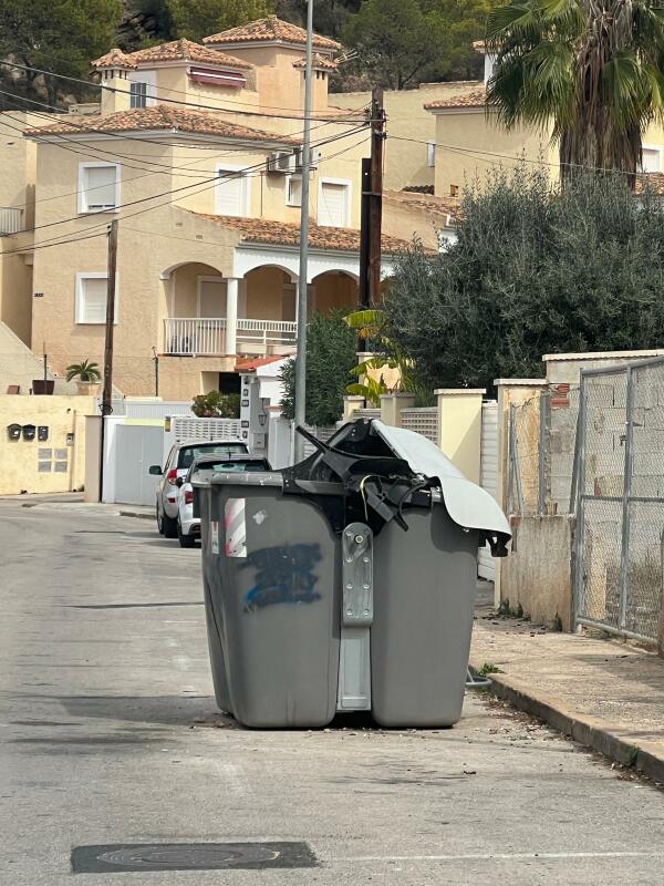 El Partido Popular de L’Alfàs del Pi rechaza el “basurazo” en el municipio y se opone a la subida de la tasa de recogida de residuos sólidos urbanos propuesta por el gobierno del PSOE  