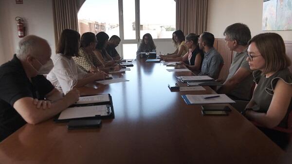 La comisión técnica del Pacto de Empleo de la Marina Baixa estudia en l’Alfàs proyectos de formación para 2024 