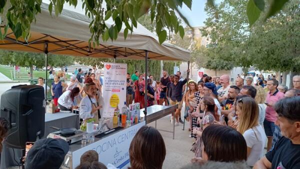 Más de 3000 personas disfrutaron ayer de la feria gastronómica “El Sabor de la Costa Blanca” en la finca La Barbera