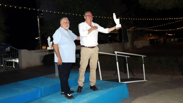 El Doble Amor rinde homenaje a Toni Pérez y Casimiro Vila durante su cena solidaria de verano