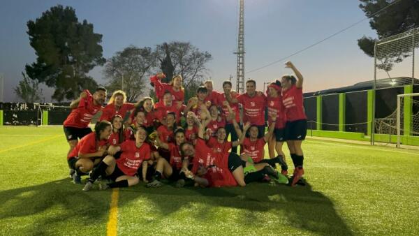 El equipo femenino del CF La Nucía asciende a Liga Nacional
