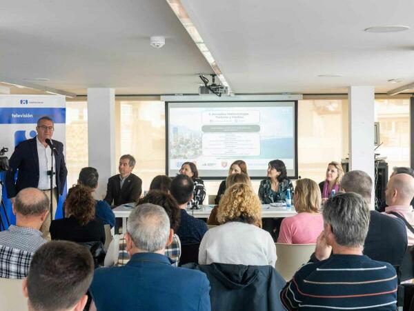 Debate en Benidorm sobre meteorología, turismo y medios de comunicación