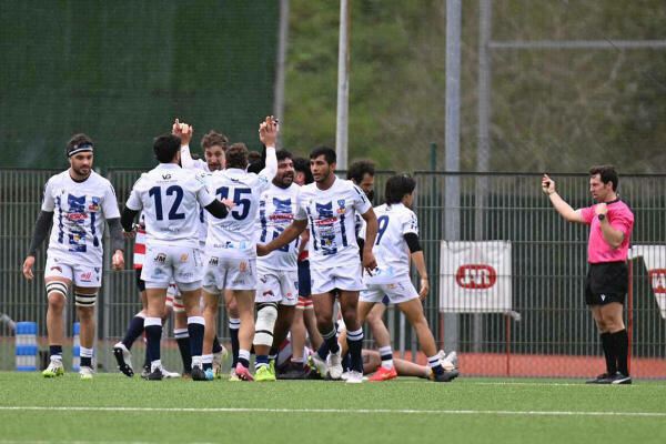 El Club de Rugby Huesitos La Vila impone su clase en Bilbao para llevarse la segunda victoria de la liga élite.