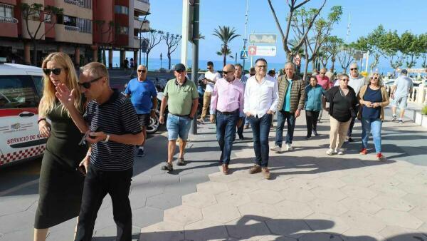 El Ayuntamiento se reúne con los vecinos de Poniente para aclarar las dudas planteadas sobre la llegada de la Zona de Bajas Emisiones 