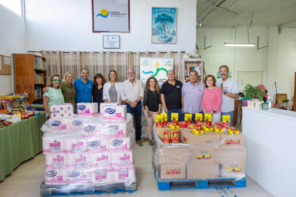 COEMPA dona al Voluntariado Social de l’Alfàs un lote de alimentos y productos de higiene