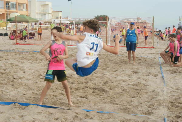 El Benidorm Infantil Masculino de Balonmano Playa Campeón de la Comunidad Valenciana